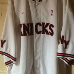 knicks warm up shirt